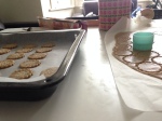 Ricetta Biscotti di grano saraceno pentagrammi di farina mettete i biscotti sulla teglia