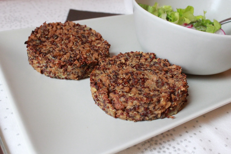 ricetta Burger vegetariani di soia, funghi e quinoa rossa senza glutine 